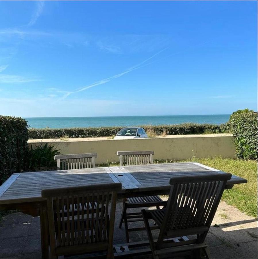 Le Balcon De Jersey - Face A La Mer Saint-Jean-de-la-Rivière 外观 照片